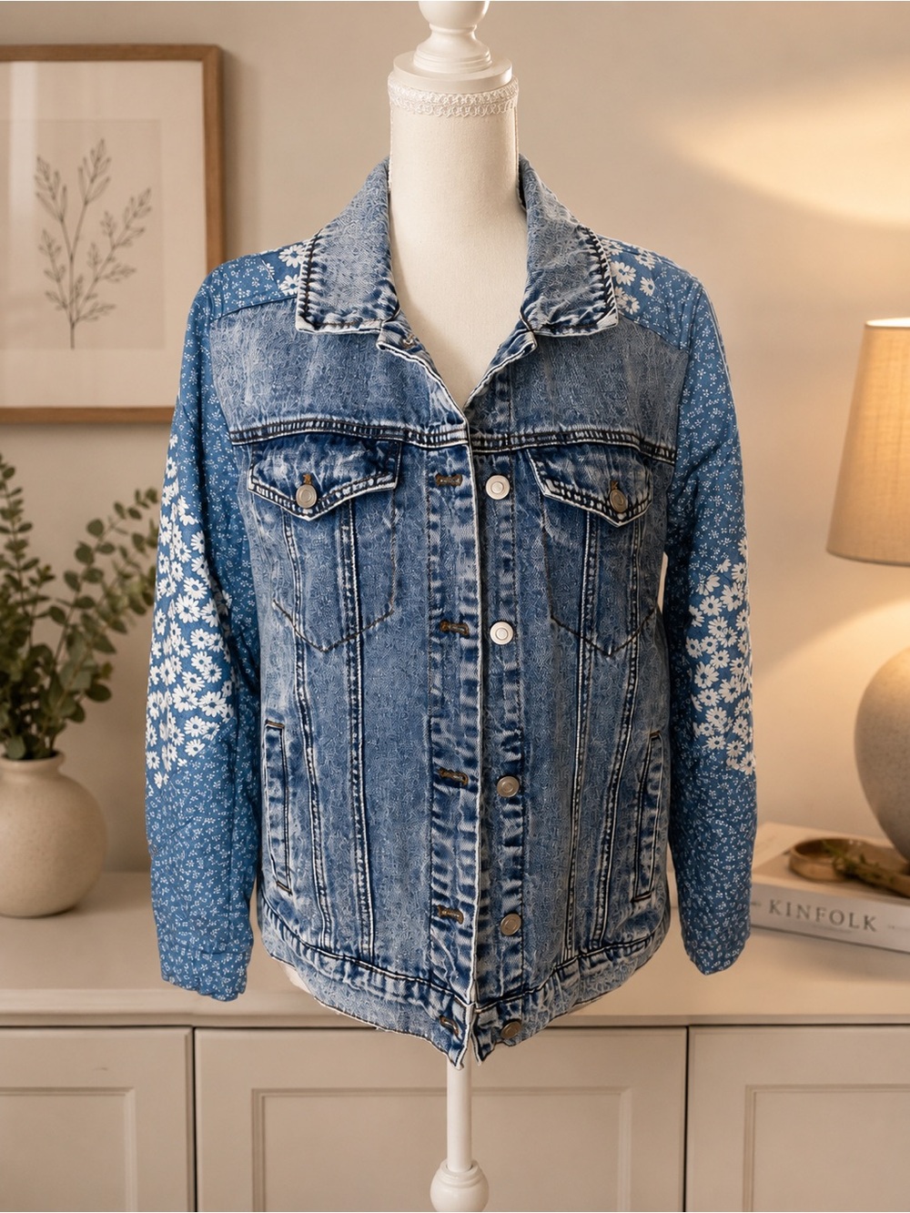 Avec Les Filles Floral Sleeve Denim Jacket – Size M